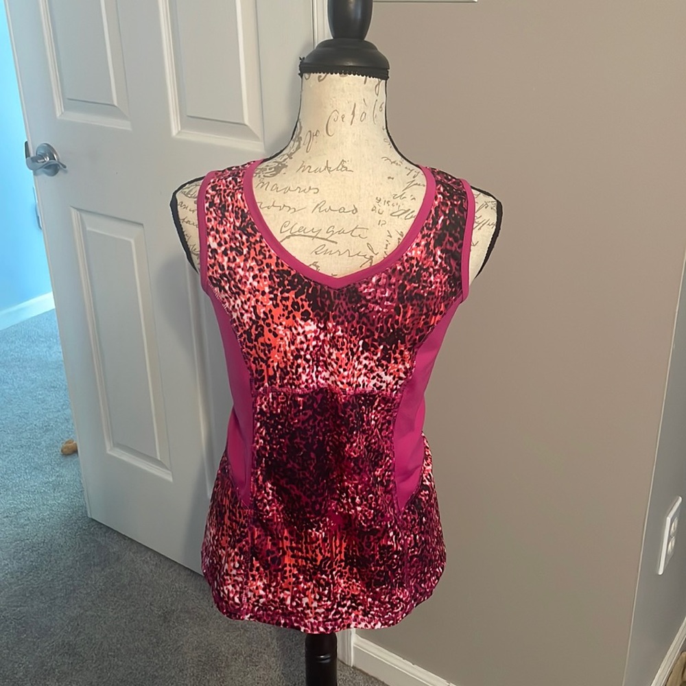 Dry tech athletic wear size medium